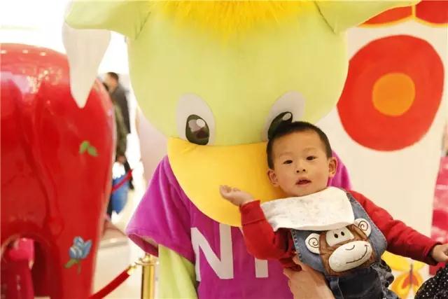 NYC纽约国际江苏常州巨凝中心：【活动回顾】萌宝爬爬赛